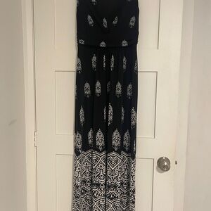 Chaps Black and White Patterned Maxi Dress
